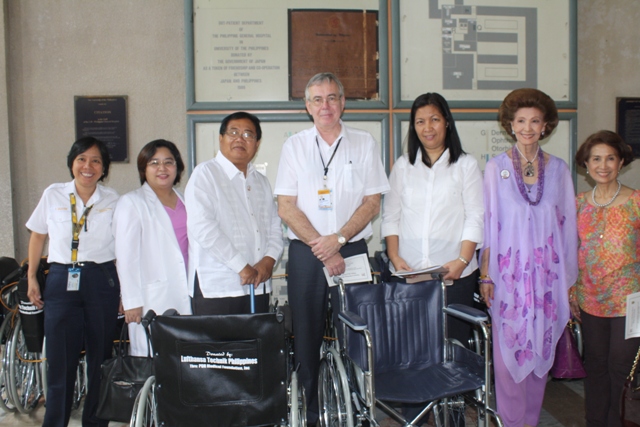 (L-R) Ms. Ditas Salayon—Employee Council Representative Lufthansa Technik Philippines, Dr. Ester Saguil— Chairman PGH Dept. of Out-Patient Services, Dr. Gregorio Alvior Jr.—Chairman & Past President PGHMFI, Mr. Gerald Frielinghaus—President & CEO Lufthansa Technik Philippines, Ms. Wayne Llegado— Manager Financial Accounting Lufthansa Technik Philippines, Mme. Lolita Escobar-Mirpuri—Corporate Secretary PGHMFI and Ms. Agnes Essem Perez—Treasurer PGHMFI